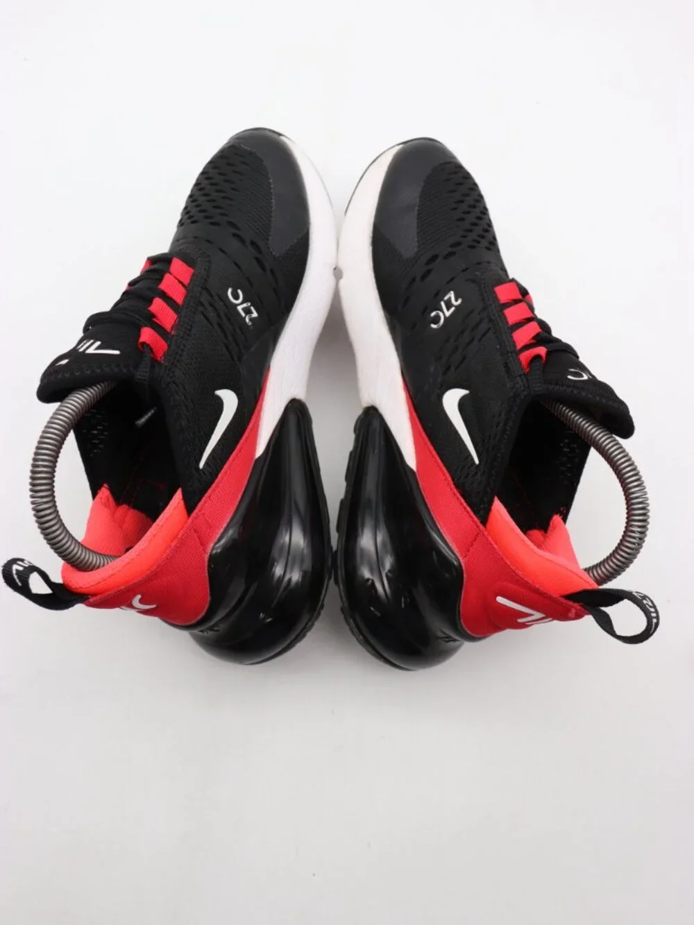 Nike Air Max 270 Red Black Youth 5.5 Womens 7 Low Top Lace-Up Running 943345-025